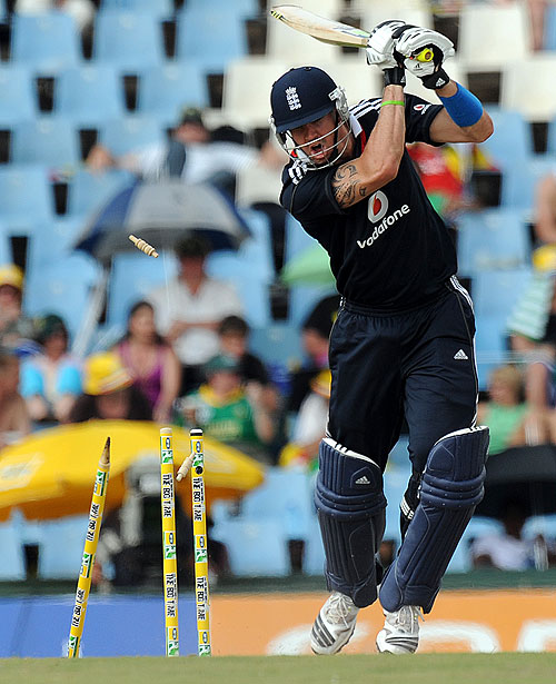 Kevin Pietersen inside-edges onto his stumps as England's run-chase falters