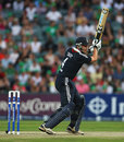 Jonathan Trott announced his return to South Africa with a quick-fire 33