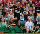 Wasps' Tom Varndell races away to score