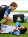 Steven Pienaar receives treatment from the physio