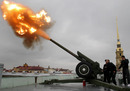 Mikhail Youzhny fires a cannon ahead of the St Petersburg Open