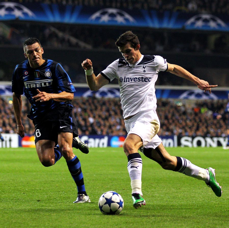 Gareth Bale drives down the wing