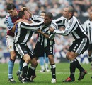 Lee Bowyer and Kieron Dyer come to blows