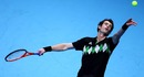 Andy Murray serves to Robin Soderling