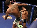 Anthony Pettis lands his 'Showtime kick' jumping off the cage against Ben Henderson