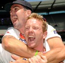 Kevin Pietersen and Paul Collingwood celebrate retaining the Ashes