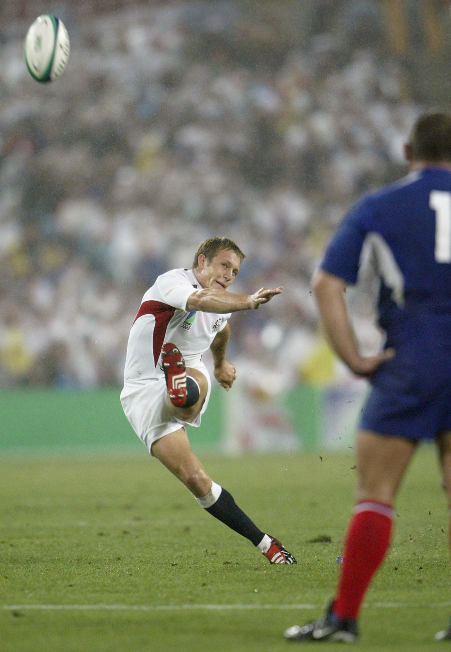 Jonny Wilkinson kicks England into the Rugby World Cup final