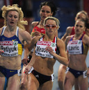 Jenny Meadows wins her 800m heat