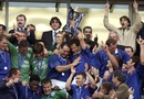 France celebrate winning a Six Nations Grand Slam