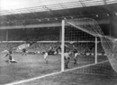 Neil Young scores Manchester City's winner
