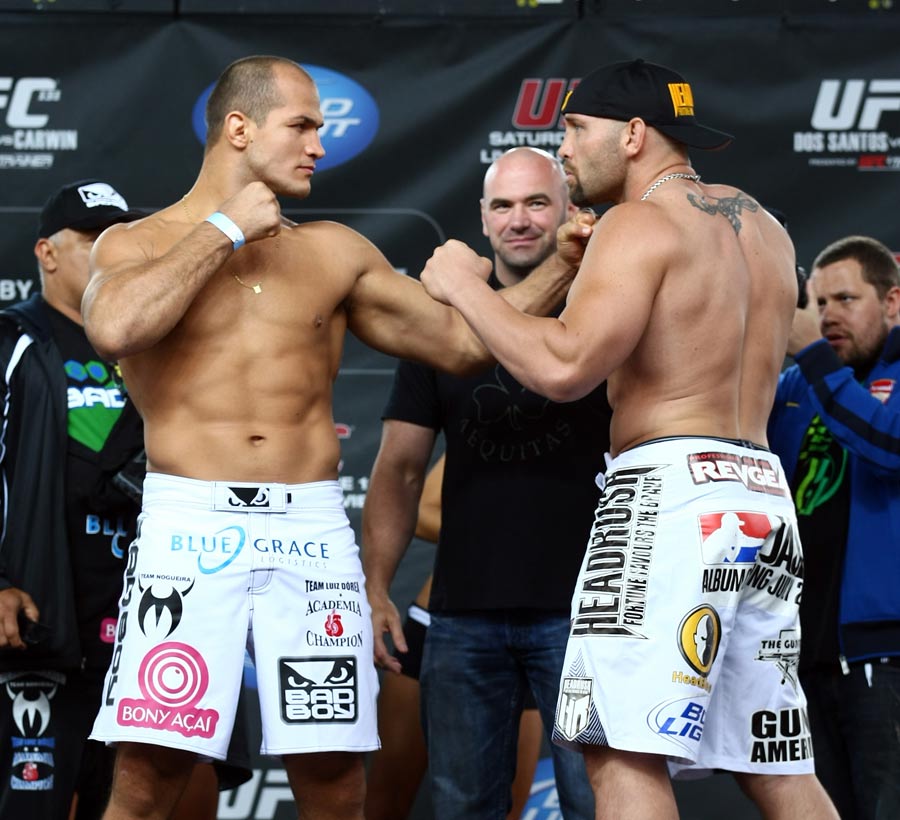 Junior Dos Santos and Shane Carwin face off at the UFC 131 weigh-in