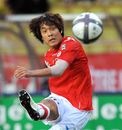Chu Young Park curls a free-kick