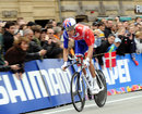 Bradley Wiggins competes in the men's elite time trial