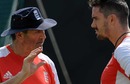 Kevin Pietersen gets tips from batting coach Graham Gooch