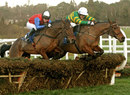 Quiscover Fontaine ridden by Tony McCoy jumps the last ahead