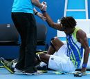 Gael Monfils receives treatment from the doctor