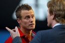 Lleyton Hewitt chats to Jim Courier