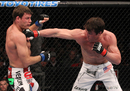 Chael Sonnen tags Michael Bisping