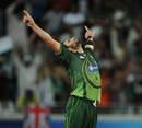 Shahid Afridi celebrates dismissing Kevin Pietersen