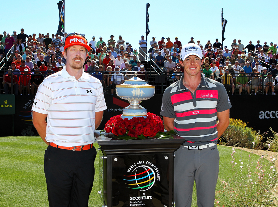 Hunter Mahan and Rory McIlroy pose ahead of the final