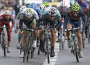 Tom Boonen sprints to victory 