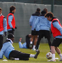 Mario Balotelli tackles Owen Hargreaves in Manchester City training