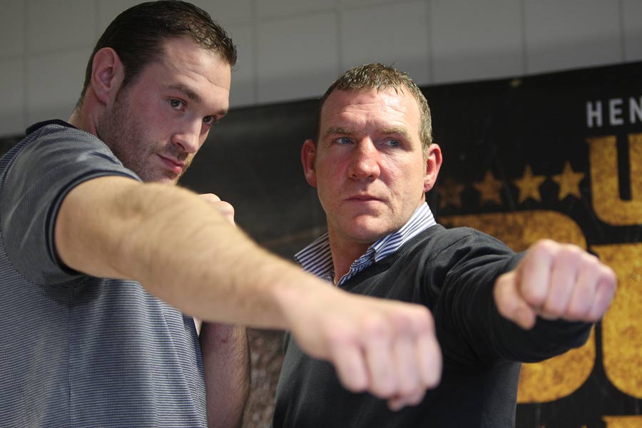 Martin Rogan poses alongside Tyson Fury