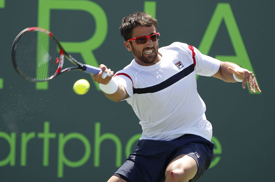 Janko Tipsarevic grinds a forehand