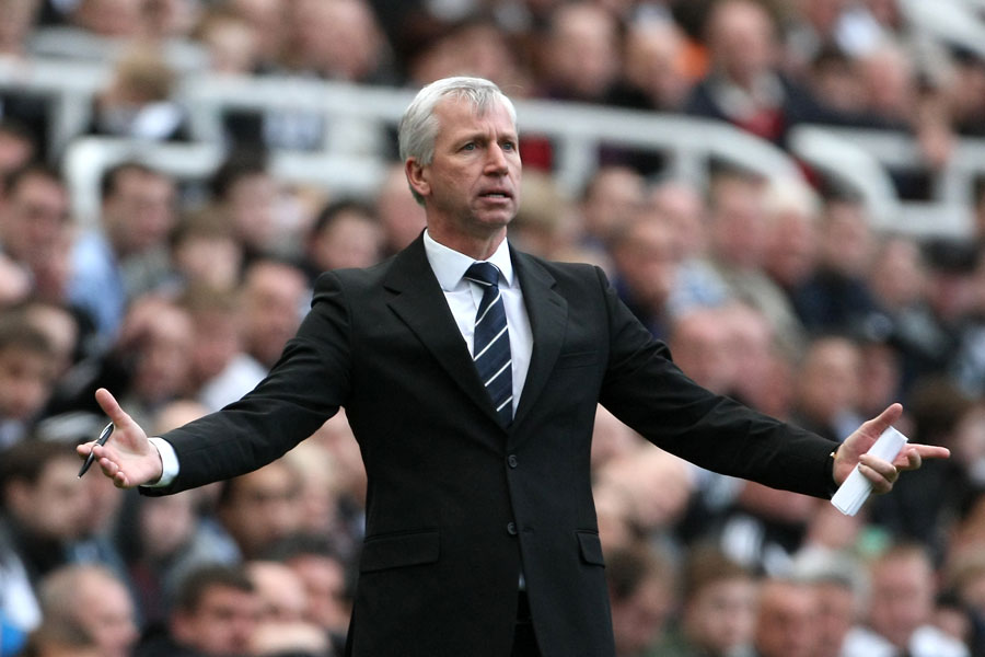 Alan Pardew signals to his players