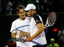 Roger Federer congratulates Andy Roddick