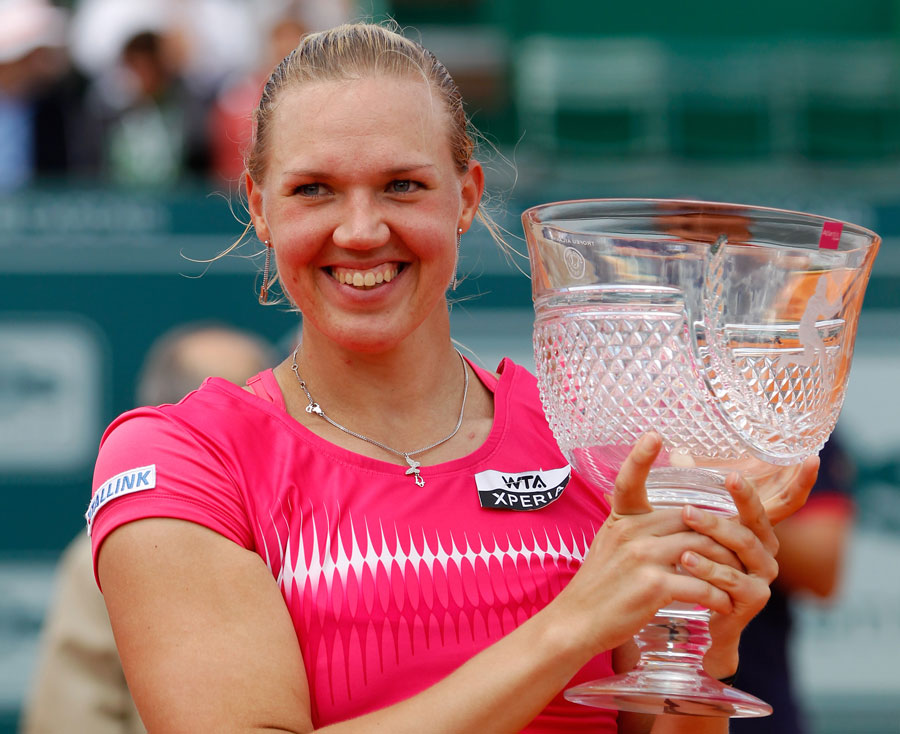 Kaia Kanepi shows off her new trophy