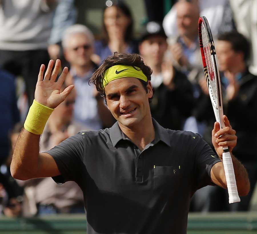 Roger Federer addresses the crowd