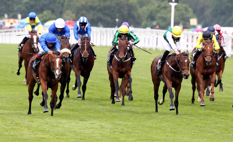 Frankie Dettori drives Tha'ir to victory in the Chesham Stakes