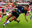 Shontayne Hape scores a try during the Guinness Premiership game between Gloucester and Bath