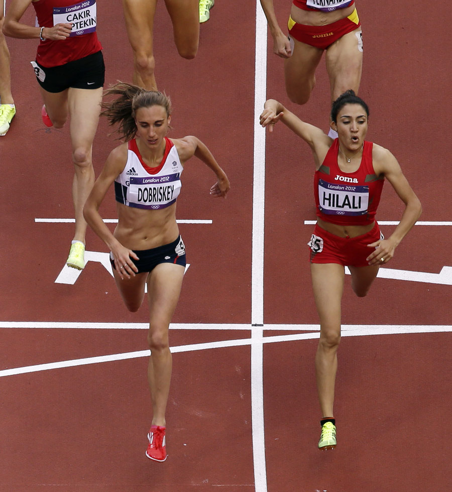 Lisa Dobriskey pips Siham Hilali in a 1500m heat