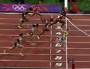 Sally Pearson dips on the line to win gold