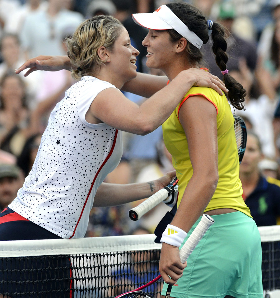 Kim Clijsters congratulates Laura Robson