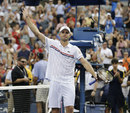 Andy Roddick waves to the crowd