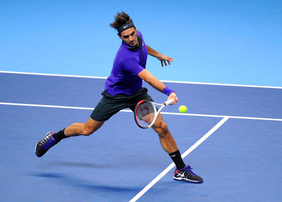 Roger Federer steps into a forehand