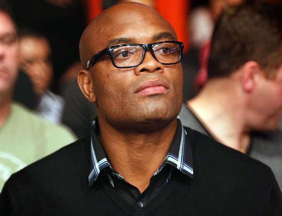Anderson Silva watches Georges St-Pierre v Carlos Condit