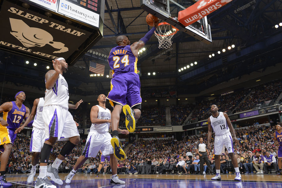 Kobe Bryant goes for a lay-up
