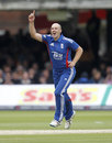 James Tredwell lured JP Duminy out of his ground