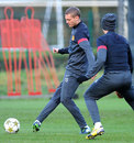 Nemanja Vidic flicks away a pass in Manchester United training