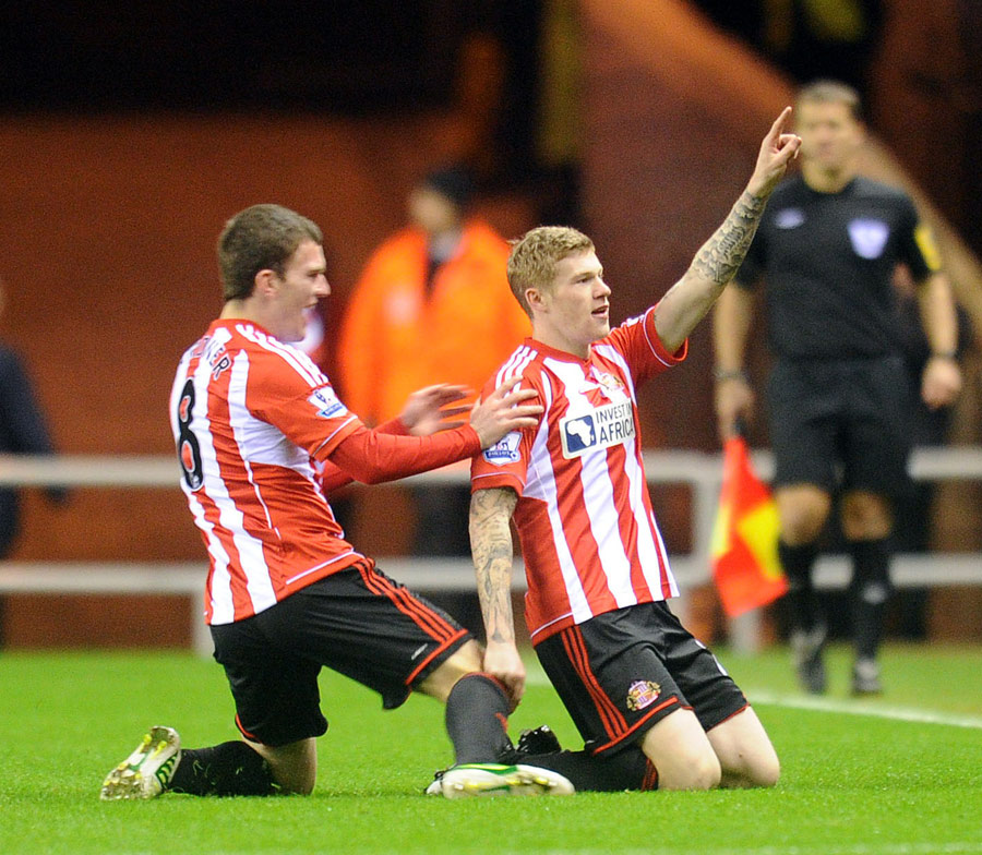 Sunderland's James McClean celebrates his goal