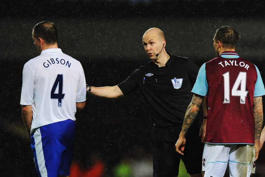 Darron Gibson is sent off by referee Anthony Taylor