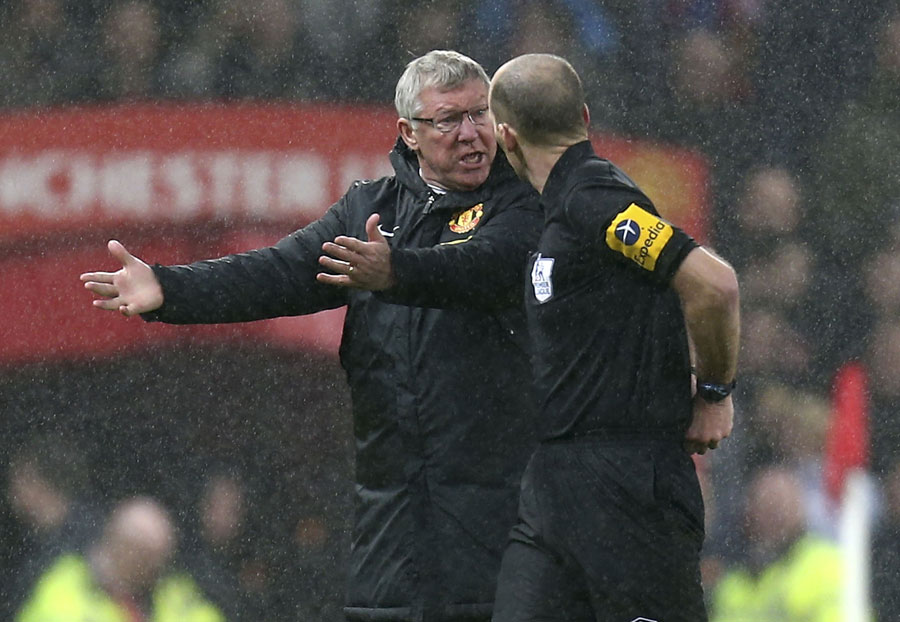 Sir Alex Ferguson remonstrates with Mike Dean
