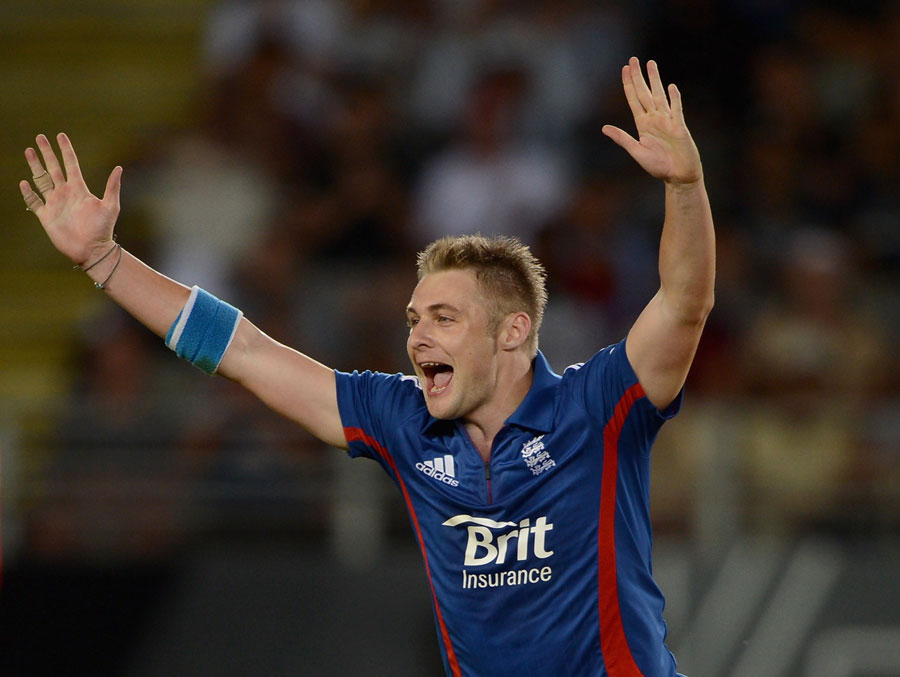 Luke Wright completed a fine all-round match with two wickets