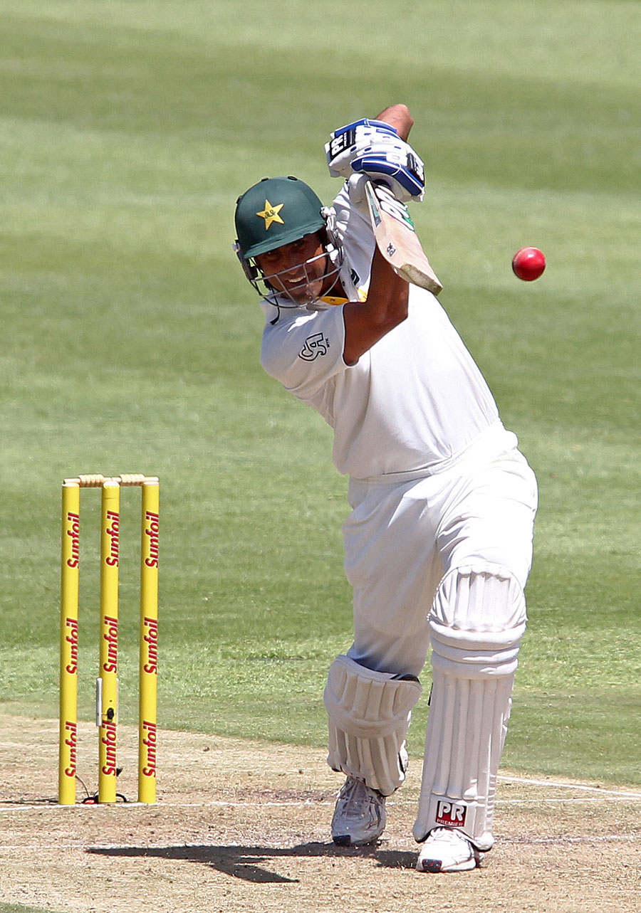 Younis Khan drives on his way to a half-century