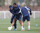 Gareth Bale battles with Moussa Dembele in Tottenham training