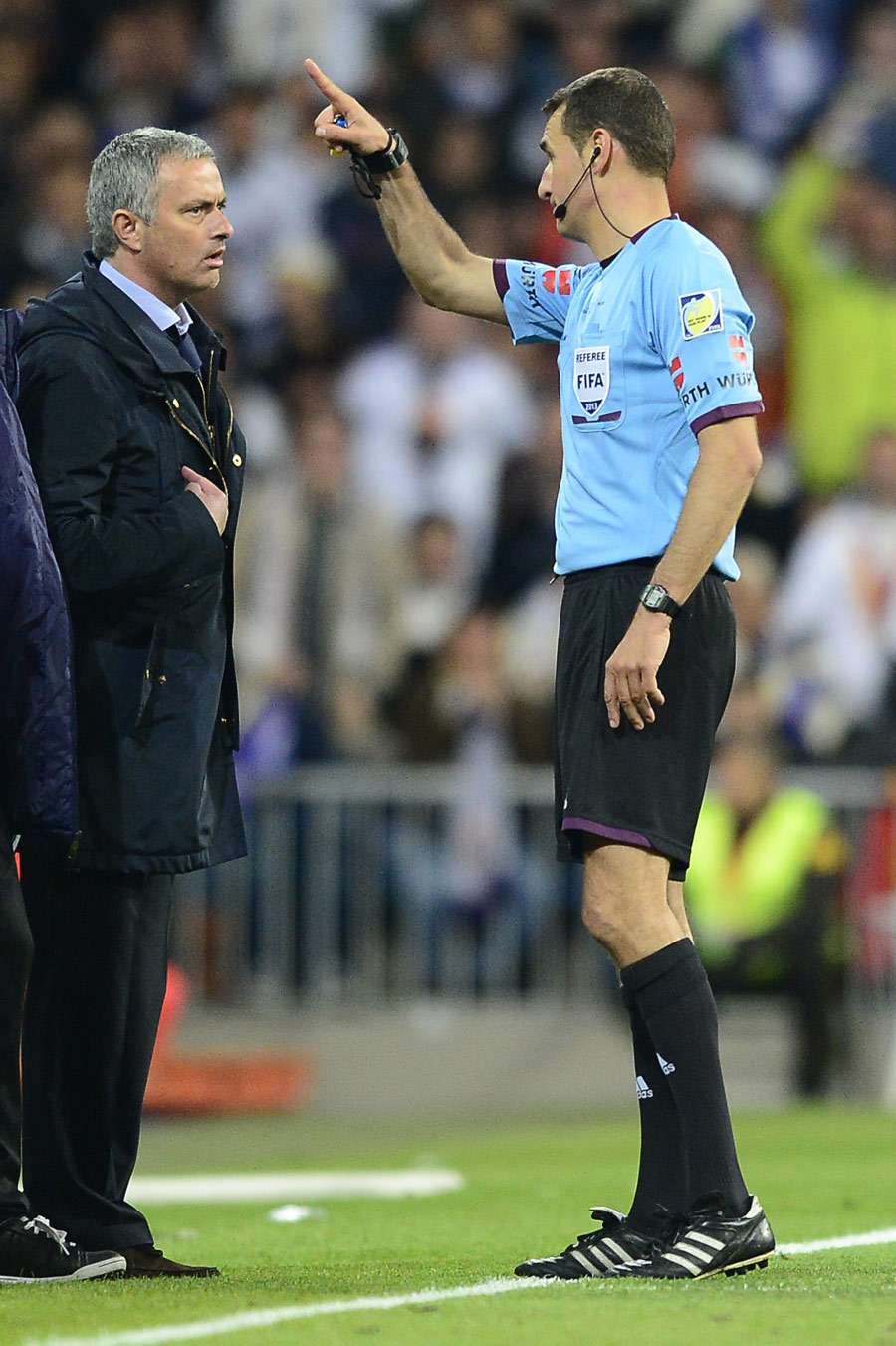 Jose Mourinho is sent off by referee Carlos Clos Gomez 